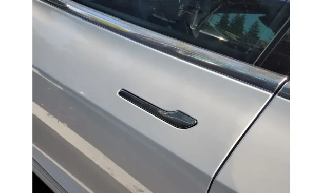 Peraturan Baru Di Tiongkok: Pegangan Pintu Mobil Rata Di Larang