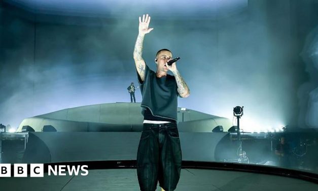 Justin Bieber Curi Perhatian Saat Hadir Di Coachella, Tampil Santai