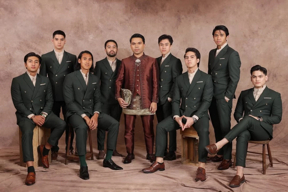 Para Groomsman
