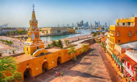 Kota Cartagena Di Kelilingi Pantai Yang Memukau