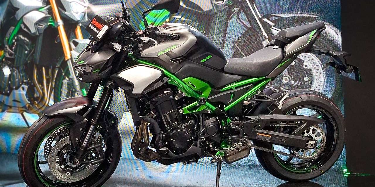 Kawasaki Z900: Performa Tinggi, Desain Gagah, Raja Naked Bike!